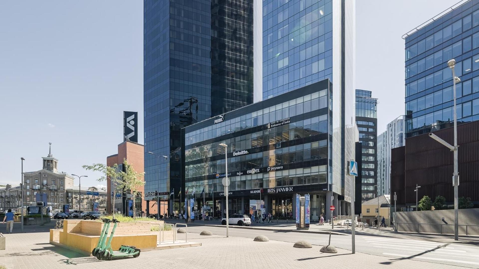 Revalia Tornimaee Amazing Views Premium